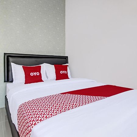 Super Oyo Collection O 92363 Kp Inn Temon Luaran gambar