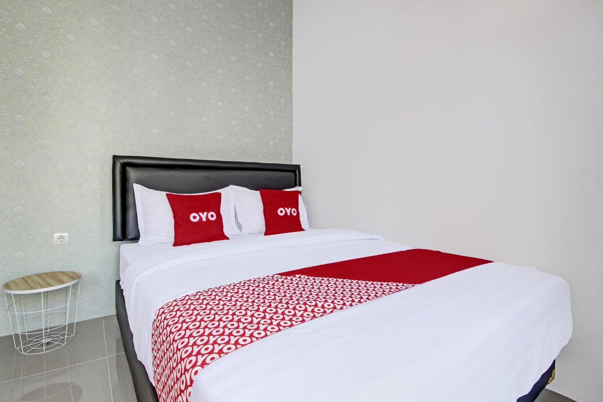 Super Oyo Collection O 92363 Kp Inn Temon Luaran gambar