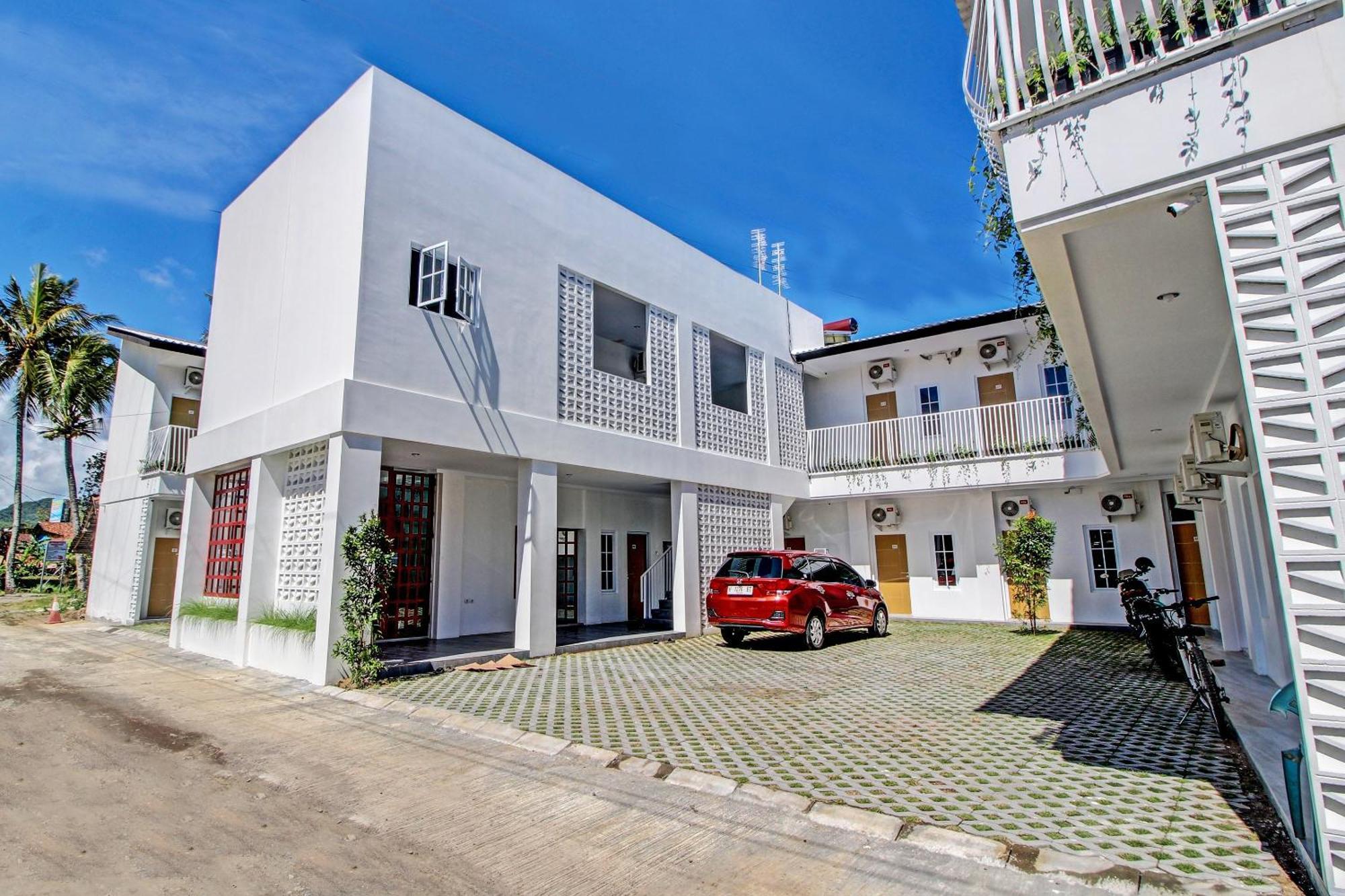 Super Oyo Collection O 92363 Kp Inn Temon Luaran gambar