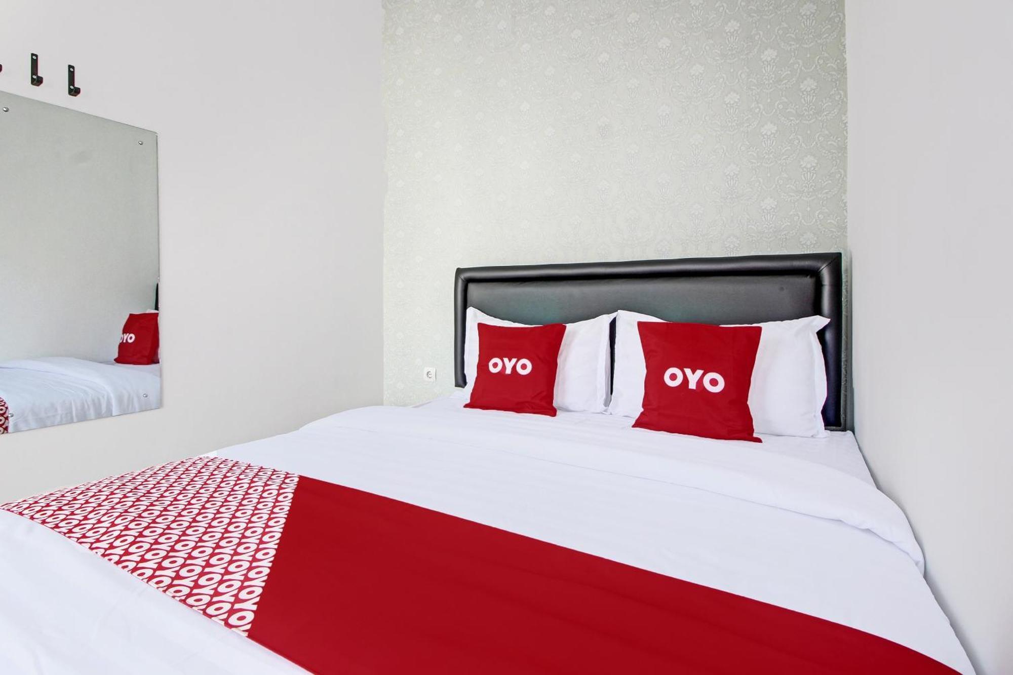 Super Oyo Collection O 92363 Kp Inn Temon Luaran gambar